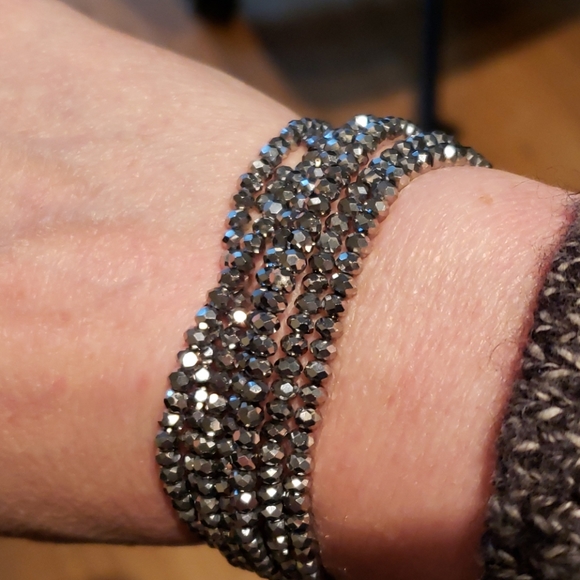 RACHEL LYNN CHICAGO hematite crystal 7 Wrap - Picture 7 of 8
